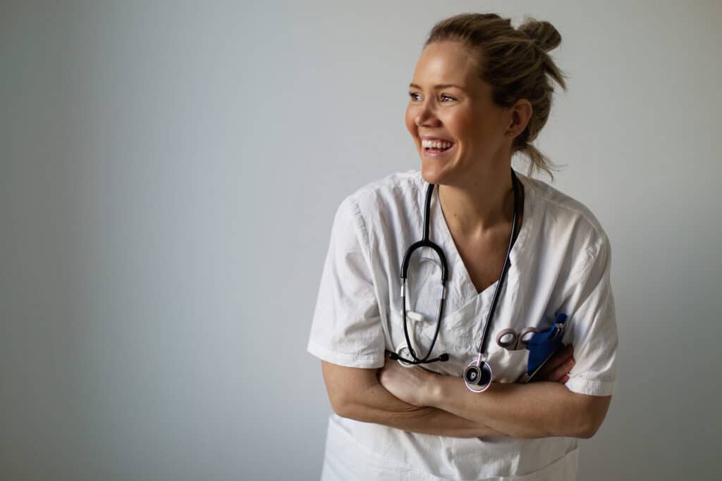 Arbeta som hyrläkare hos Läkarjouren